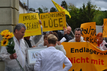  Protestaktion gegen das Endlagersuchgestez - 03.07.13, Stuttgart